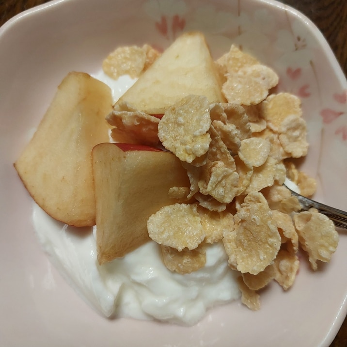 ☘️シスコーンりんごカルピスヨーグルト☘️